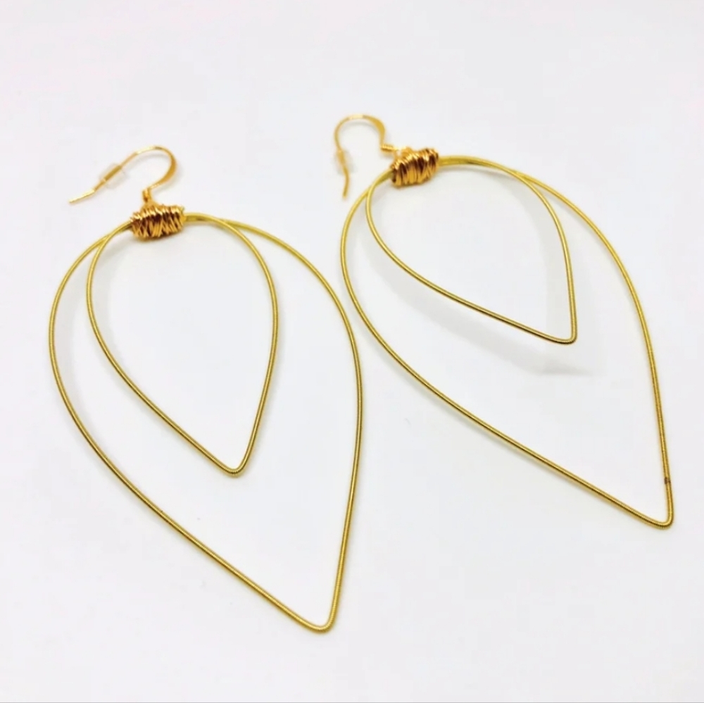 Restrung NWT Guitar String Earrings